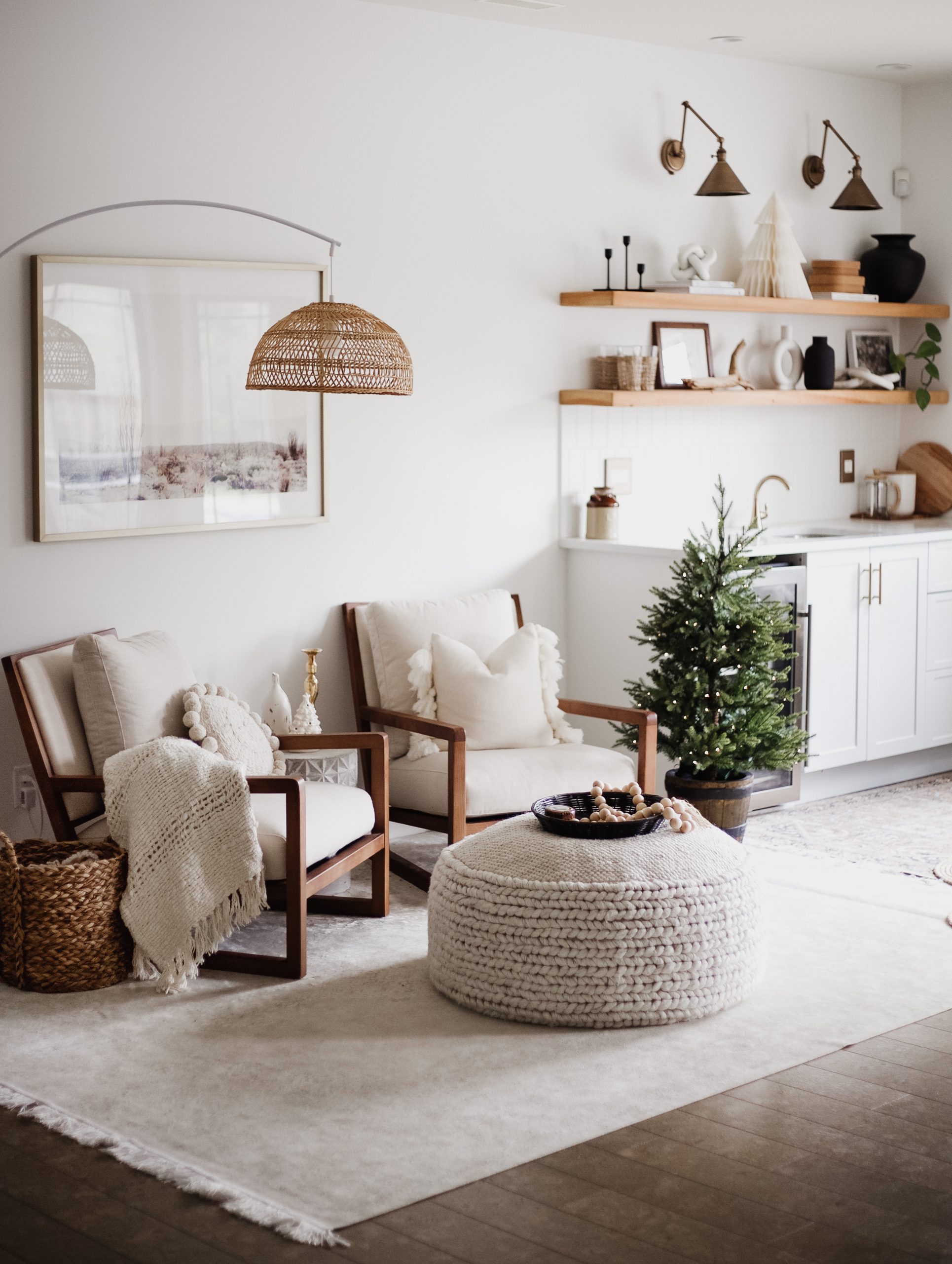 HOLIDAY HOME TOUR 2021 - Amy E Peters